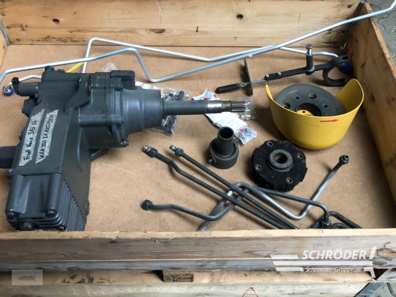 Sonstiges Traktorzubehör типа Fendt FRONTZAPFWELLE 1000 U/MIN | FENDT 300 S4, Gebrauchtmaschine в Ahlerstedt (Фотография 3)